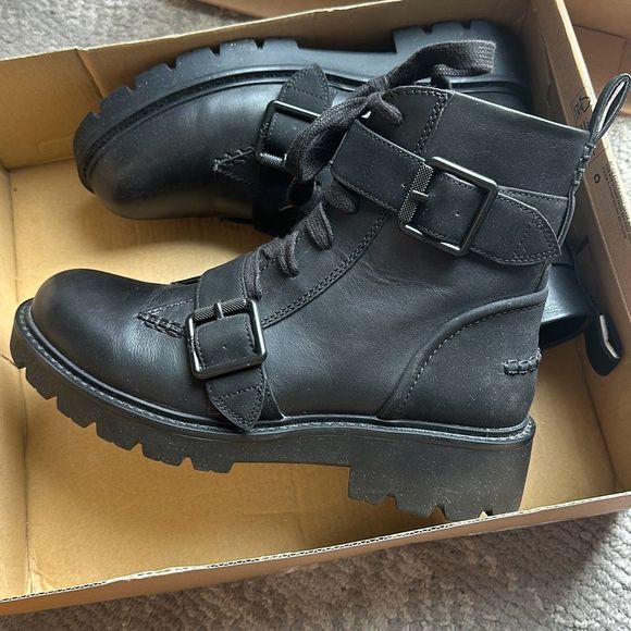 UGG Noe Leather Combat Boots - Size 8 - Picture 5 of 9